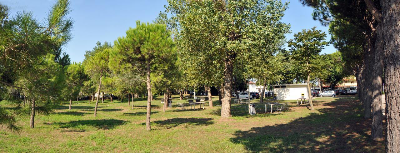 Готель Casa Marina Bruno E Paola Mari Каорле Екстер'єр фото